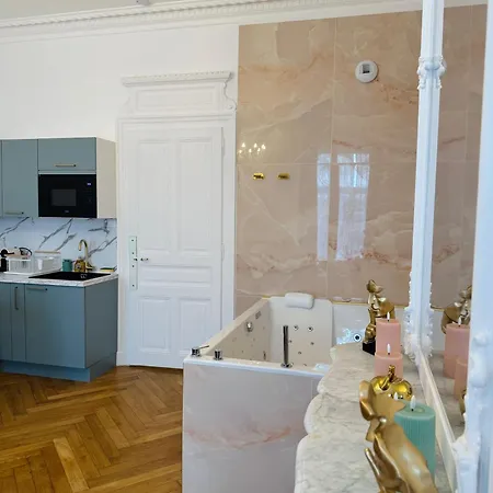 L'instant - Center - Jacuzzi